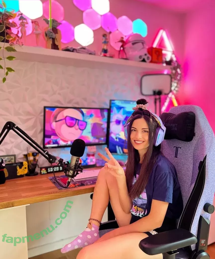 Kafkanya nude photo #0127 (danilacattani)