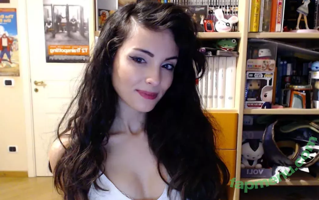 Kafkanya nude photo #0340 (danilacattani)