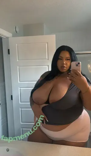 kahlixxx / _.kahlixx nude photo #0022