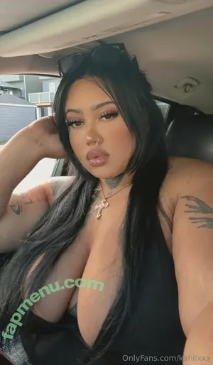 kahlixxx / _.kahlixx nude photo #0037