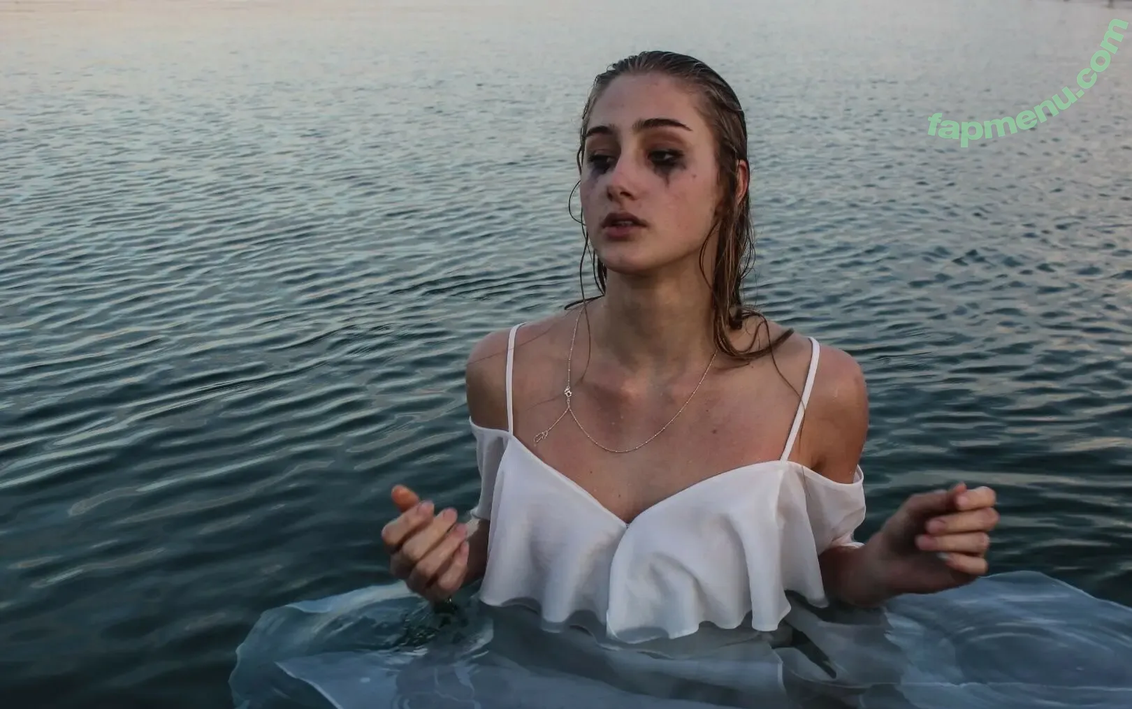 Kaia Brienen nude photo #0003 (kaiabrienen)