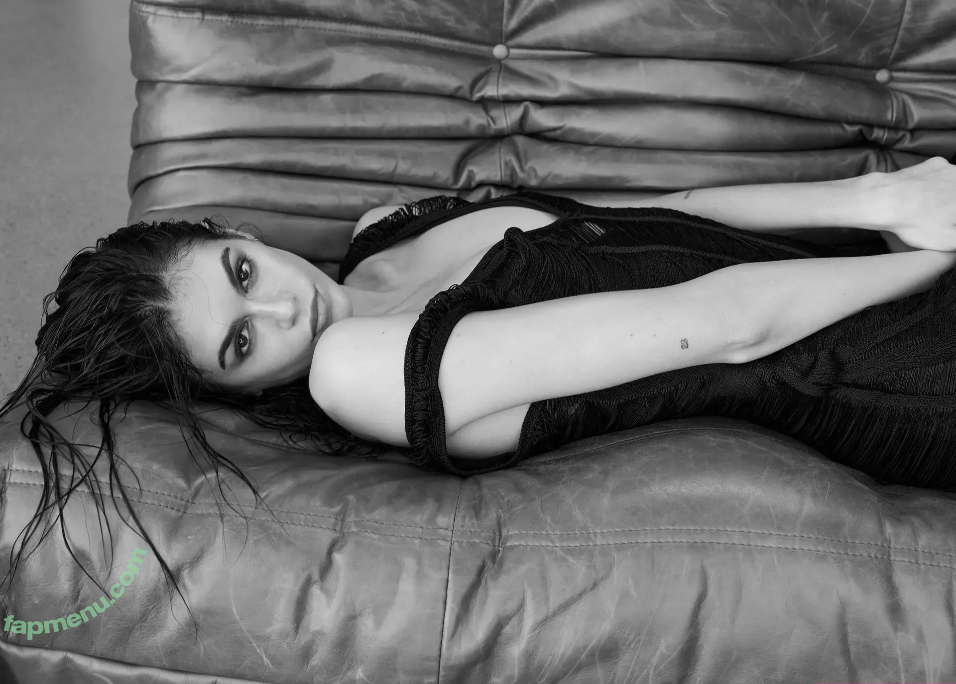 Kaia Gerber nude photo #1046 (KaiaGerber)