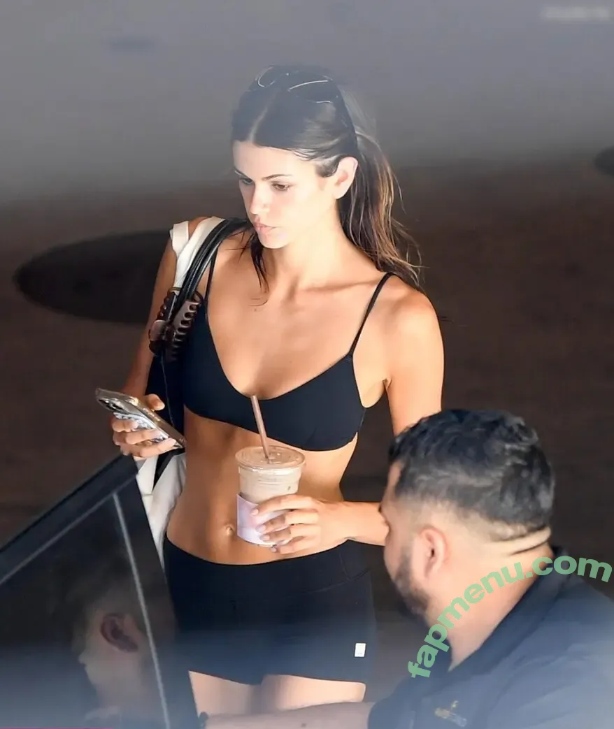 Kaia Gerber nude photo #1102 (KaiaGerber)