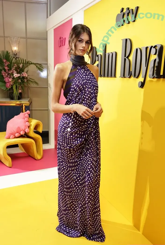 Kaia Gerber nude photo #1163 (KaiaGerber)