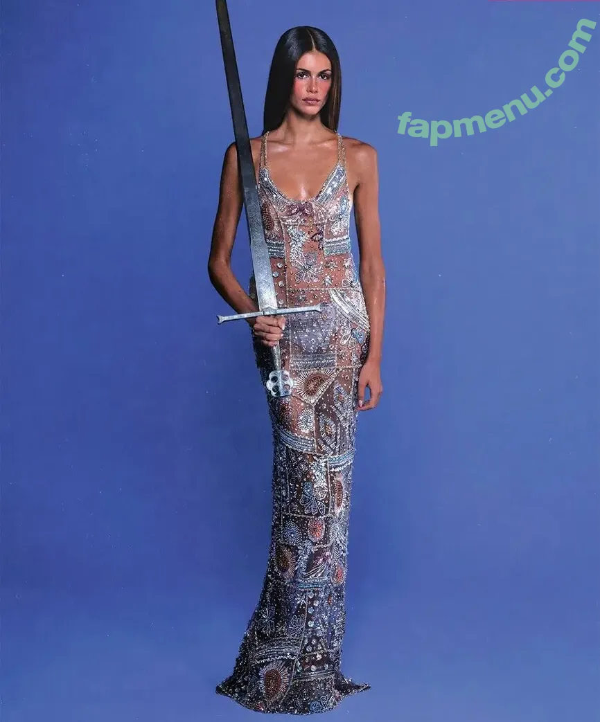 Kaia Gerber nude photo #1216 (KaiaGerber)