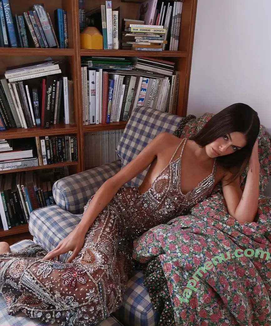 Kaia Gerber nude photo #1218 (KaiaGerber)