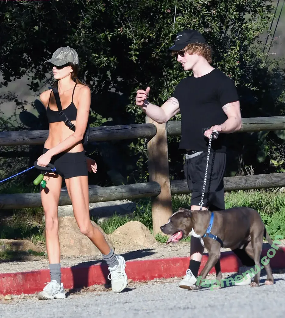 Kaia Gerber nude photo #1223 (KaiaGerber)