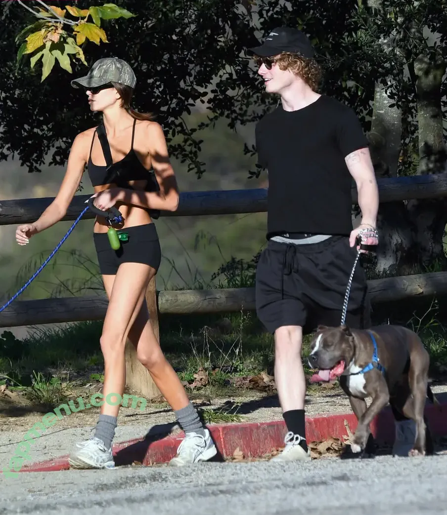 Kaia Gerber nude photo #1228 (KaiaGerber)