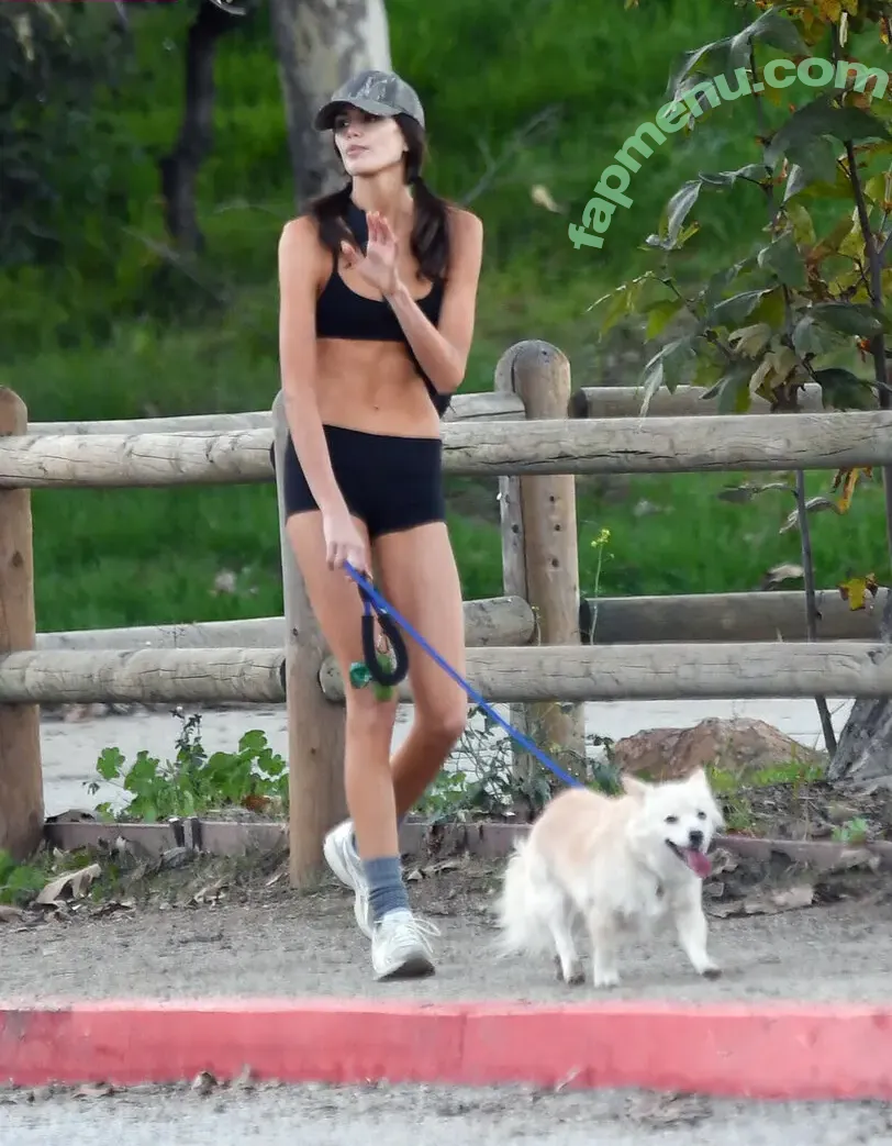 Kaia Gerber nude photo #1231 (KaiaGerber)