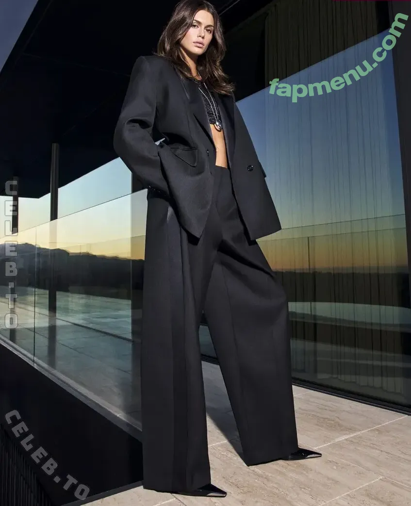 Kaia Gerber nude photo #1324 (KaiaGerber)