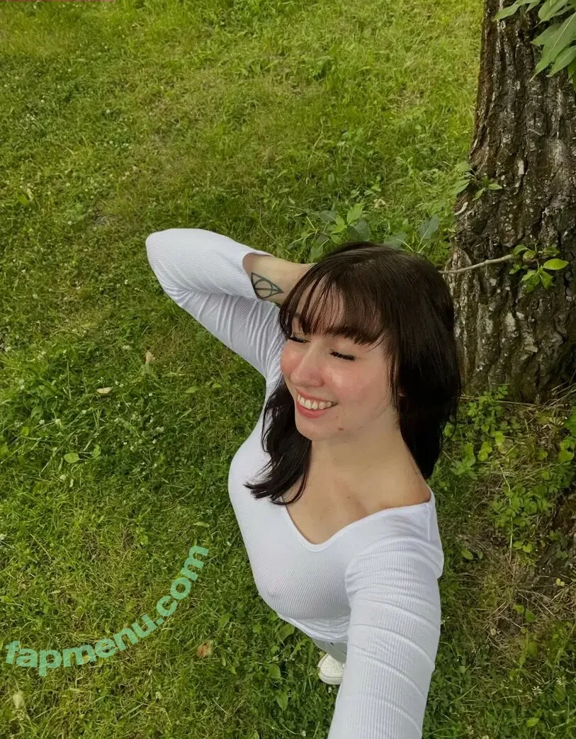 kairisshenanigans nude photo #0035 (goodluckcarli / kairi130)