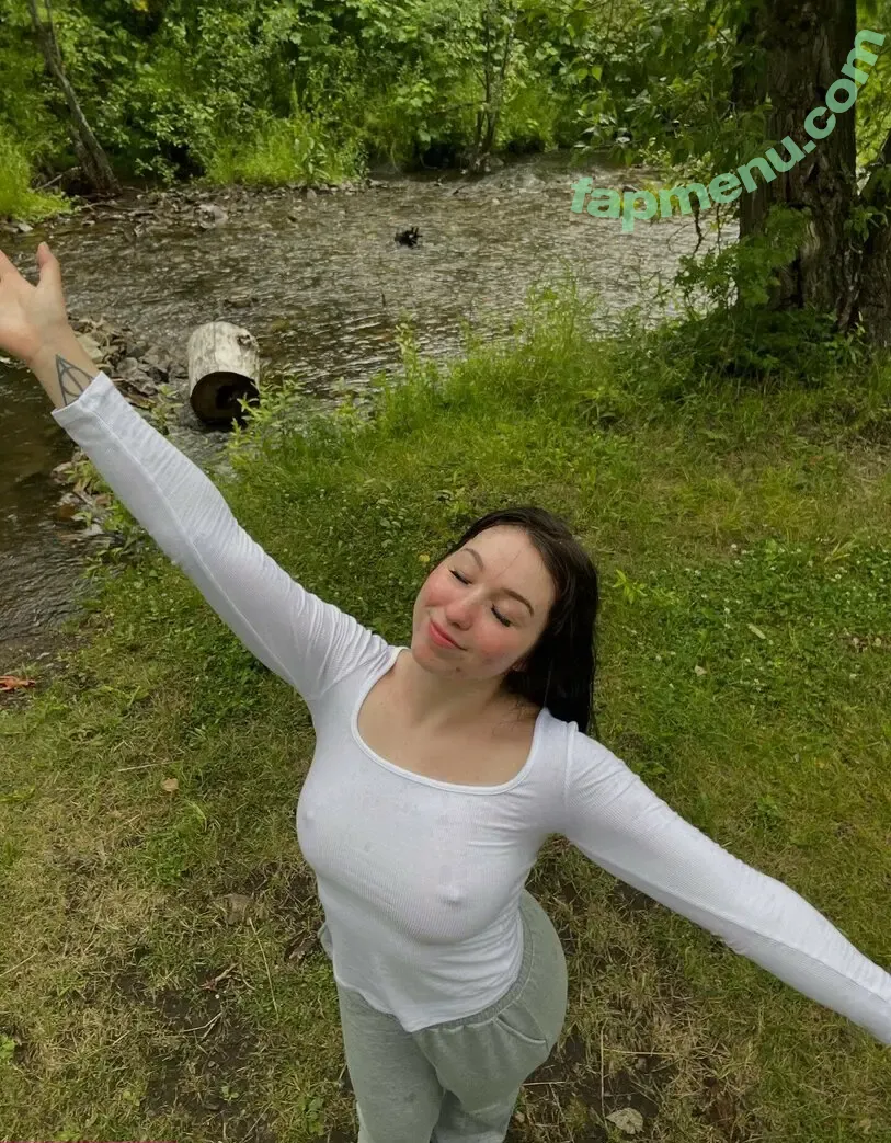 kairisshenanigans nude photo #0041 (goodluckcarli / kairi130)