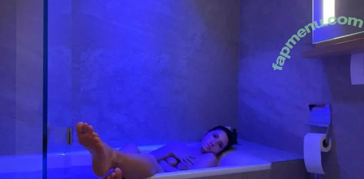 Kait Marie nude photo #0061 (Katiebabbbyyy)