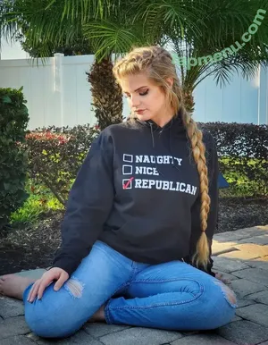 Kaitlin Bennett / LibertyHangout / kait.meow nude photo #0110