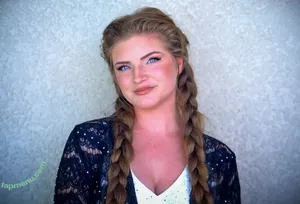 Kaitlin Bennett / LibertyHangout / kait.meow nude photo #0111