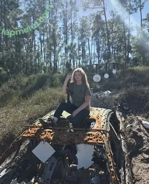 Kaitlin Bennett / LibertyHangout / kait.meow nude photo #0112