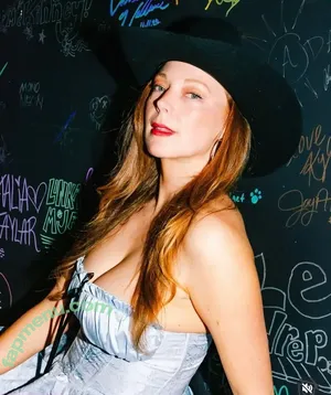 Kaitlin Butts / kaitlinbutts nude photo #0004