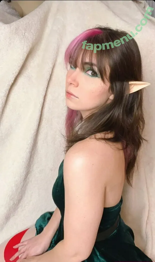 Kaitlin Witcher nude photo #0723 (kaitlinwitcher / piddleass)