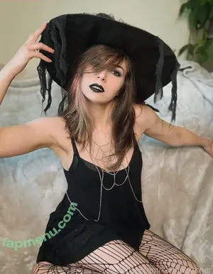 Kaitlin Witcher / kaitlinwitcher / piddleass nude photo #1062