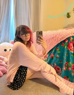 Kaitlin Witcher / kaitlinwitcher / piddleass nude photo #1127