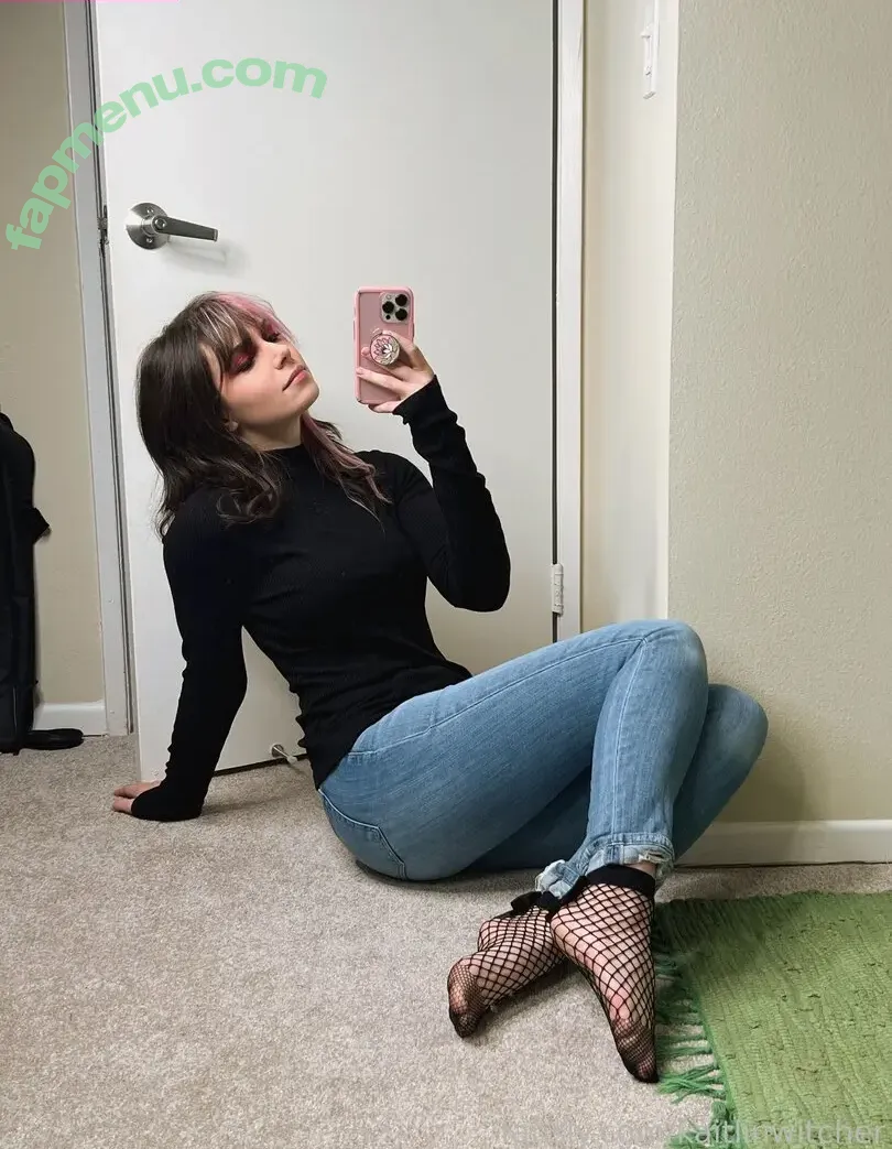 Kaitlin Witcher nude photo #1046 (kaitlinwitcher / piddleass)