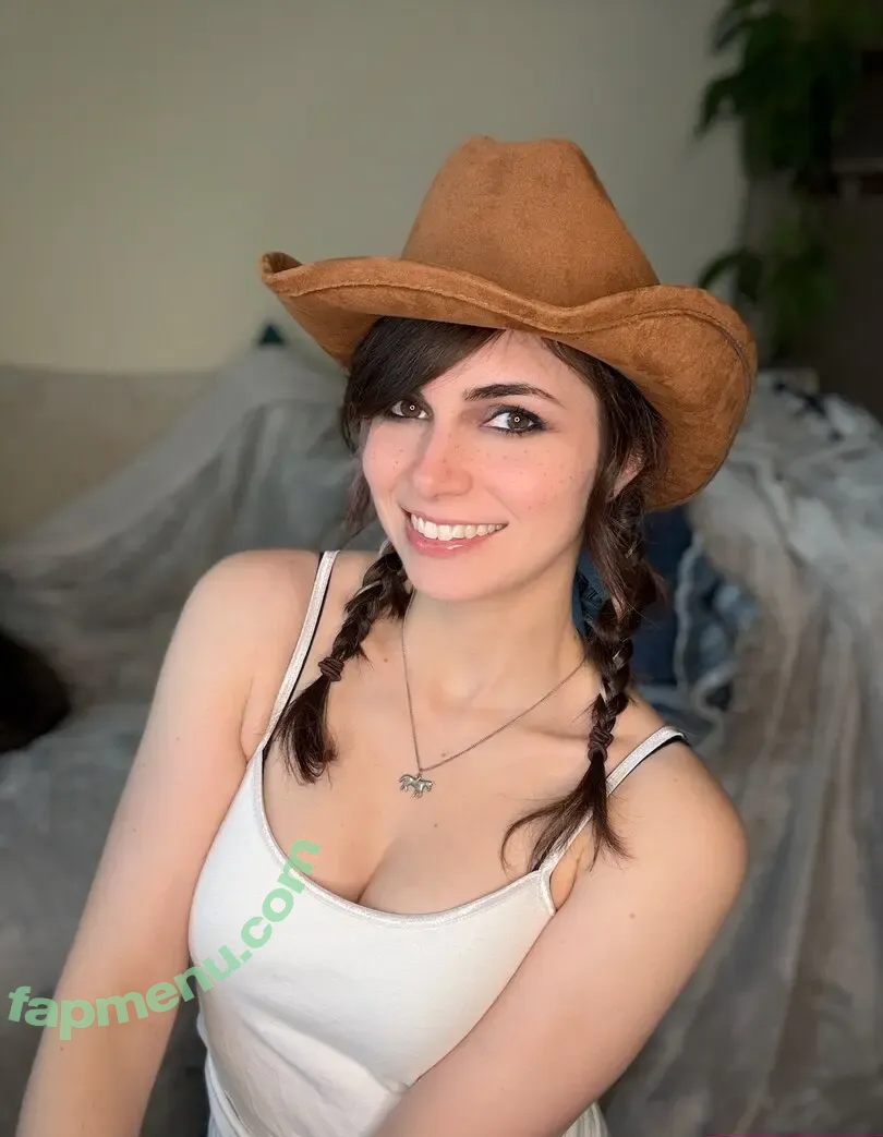 Kaitlin Witcher nude photo #1058 (kaitlinwitcher / piddleass)