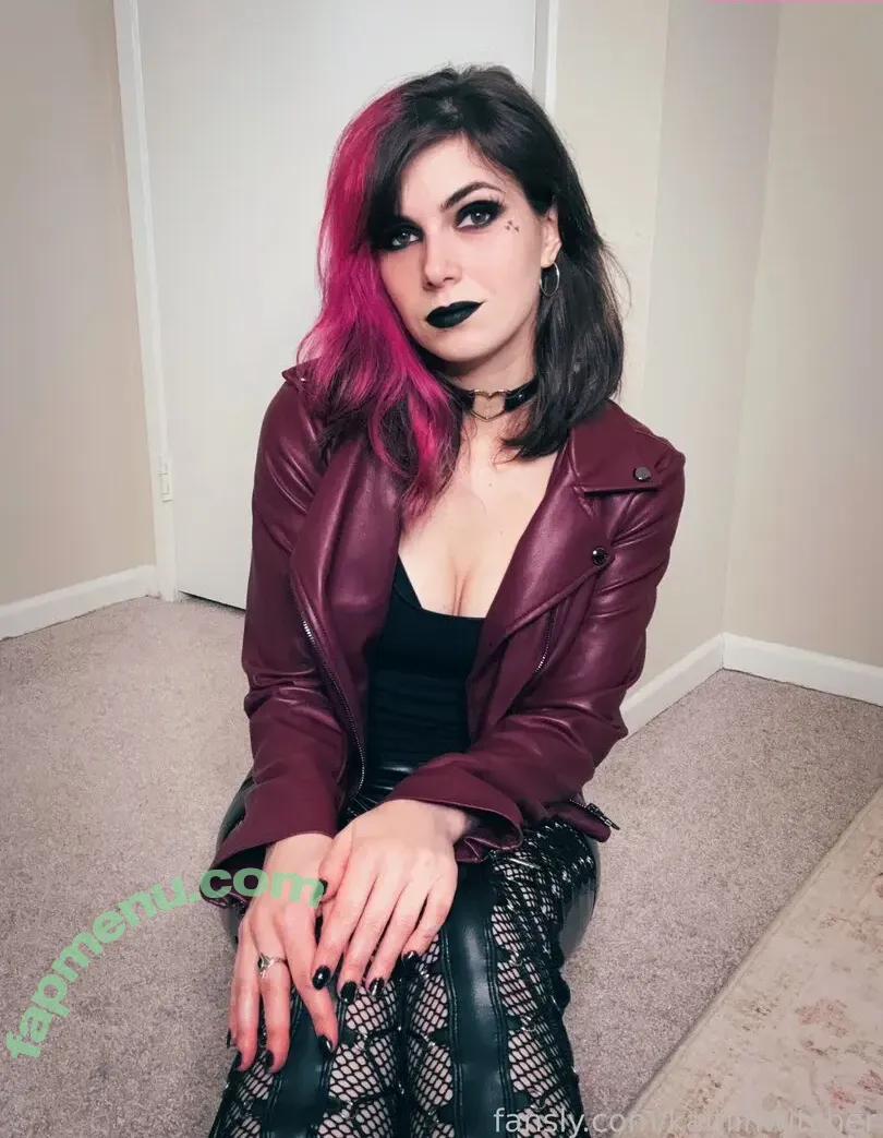 Kaitlin Witcher nude photo #1215 (kaitlinwitcher / piddleass)