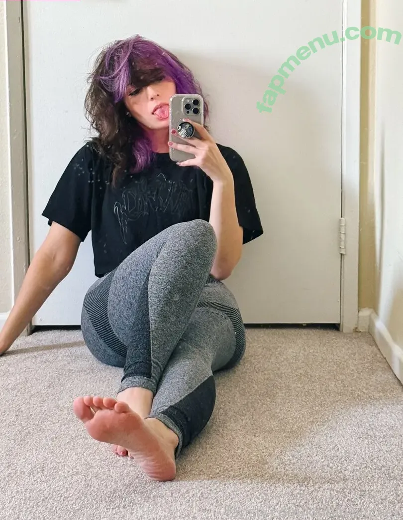 Kaitlin Witcher nude photo #1283 (kaitlinwitcher / piddleass)