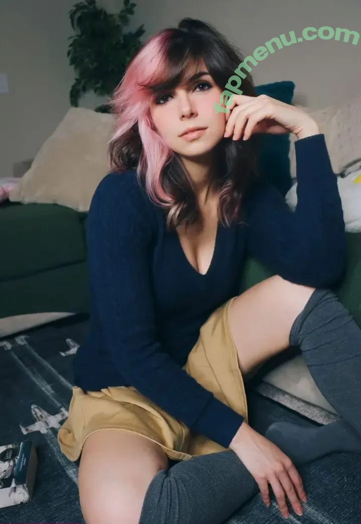 Kaitlin Witcher nude photo #1319 (kaitlinwitcher / piddleass)