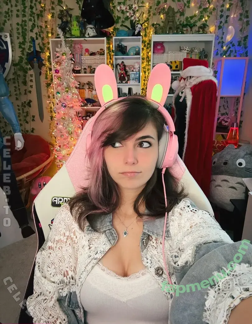 Kaitlin Witcher nude photo #1495 (kaitlinwitcher / piddleass)