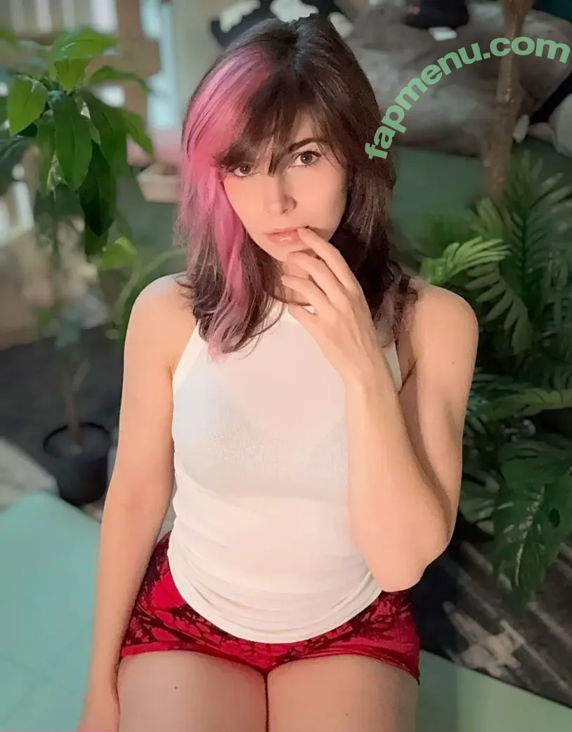 Kaitlin Witcher nude photo #1516 (kaitlinwitcher / piddleass)