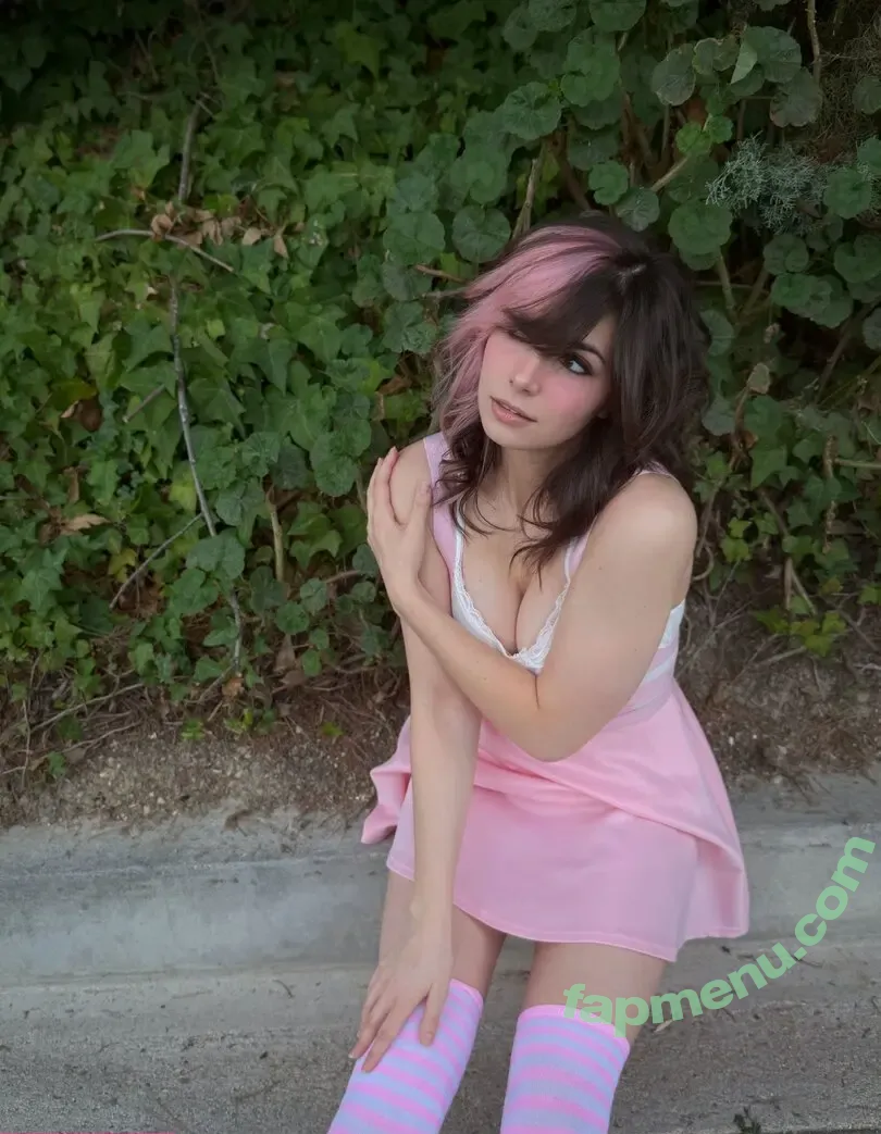 Kaitlin Witcher nude photo #1644 (KaitlinWitcher / Piddleass)