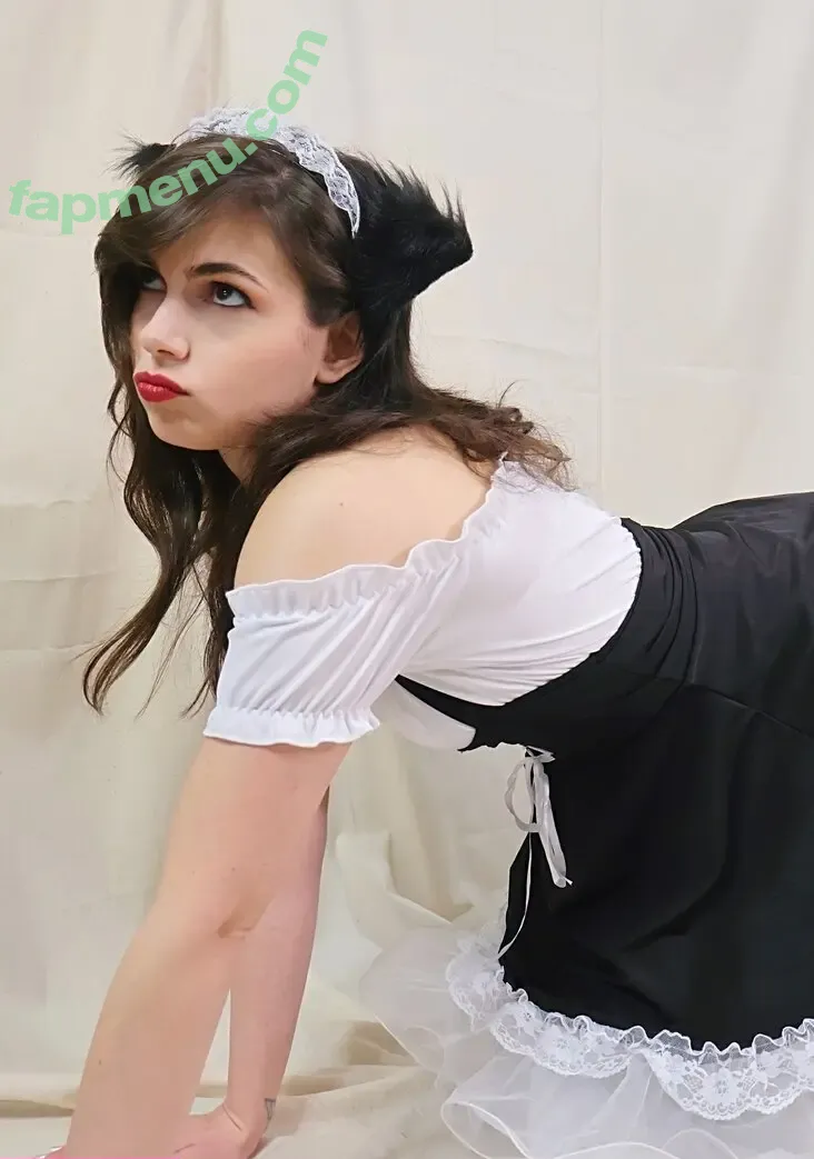 Kaitlin Witcher nude photo #1671 (KaitlinWitcher / piddleass)