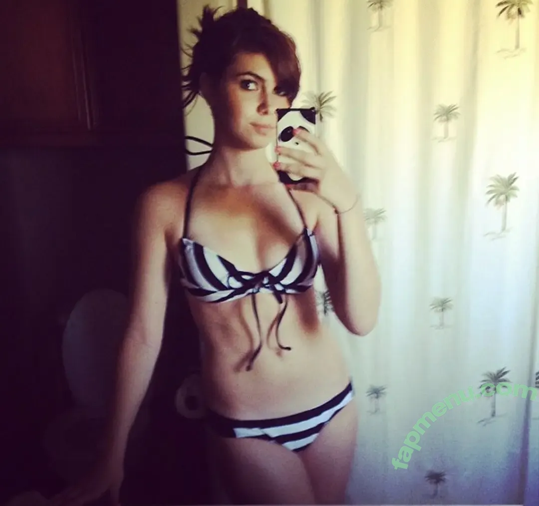 Kaitlin Witcher nude photo #1687 (KaitlinWitcher / piddleass)