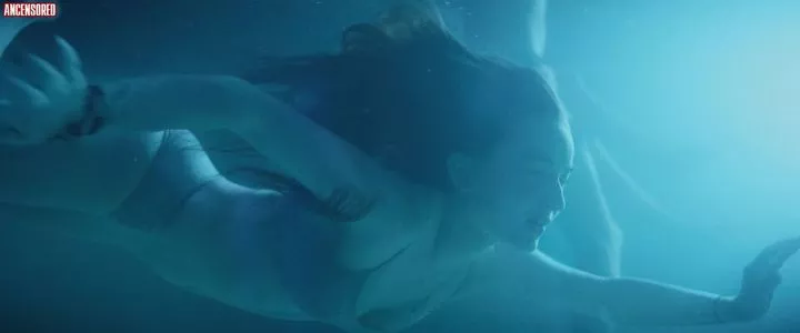 Kaitlyn Dever / KaitlynDever nude photo #0017