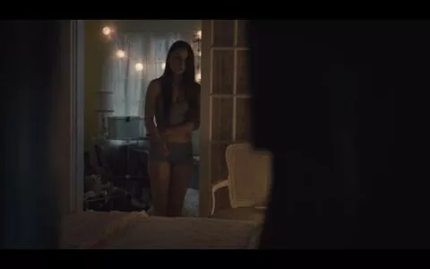 Kaitlyn Dever / KaitlynDever nude photo #0032