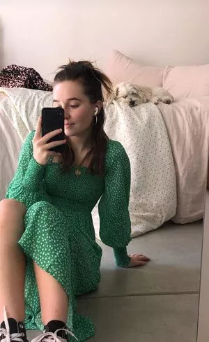 Kaitlyn Dever / KaitlynDever nude photo #0057