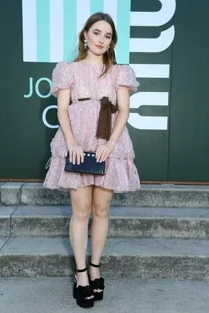 Kaitlyn Dever / KaitlynDever nude photo #0089