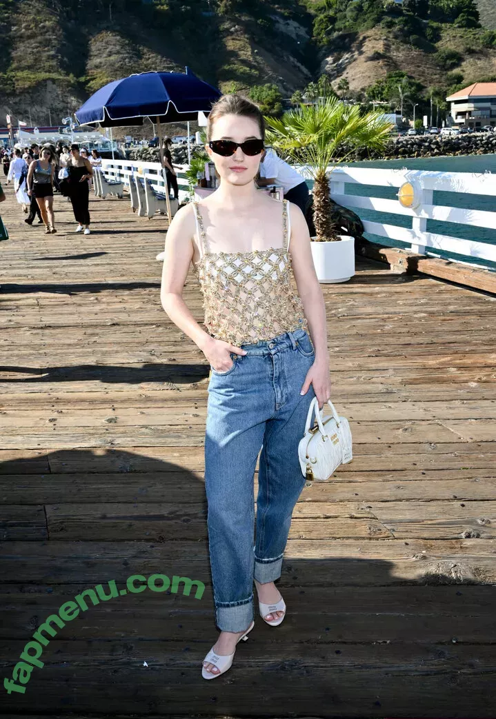 Kaitlyn Dever nude photo #0192 (KaitlynDever)