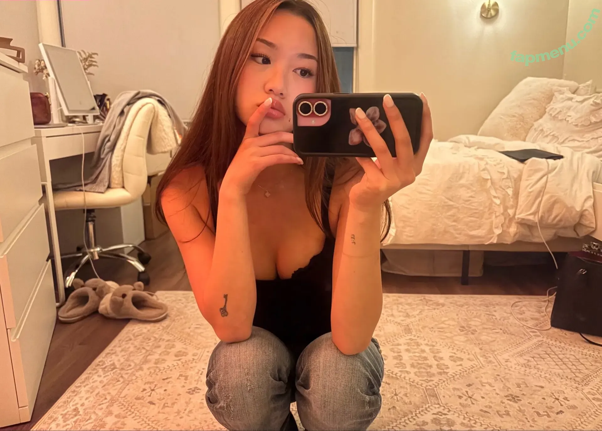 kaitlynhan nude photo #0234 (kaitlynhan)