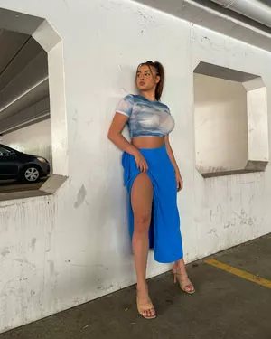 Kalani Hilliker / kalanihilliker nude photo #0007