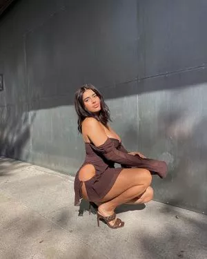 Kalani Hilliker / kalanihilliker nude photo #0010