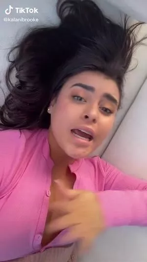 Kalani Hilliker / kalanihilliker nude photo #0014