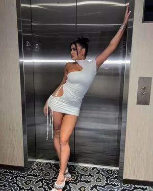 Kalani Hilliker / kalanihilliker nude photo #0020