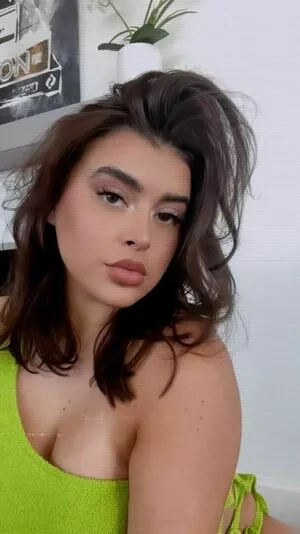 Kalani Hilliker / kalanihilliker nude photo #0028