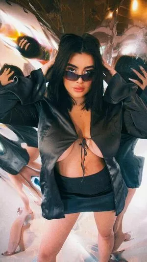 Kalani Hilliker / kalanihilliker nude photo #0029