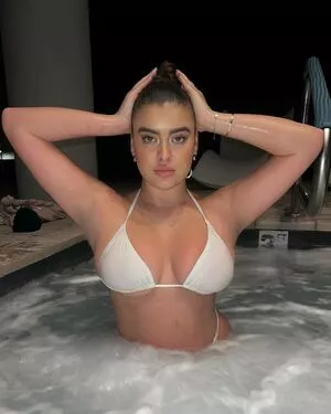 Kalani Hilliker / kalanihilliker nude photo #0069