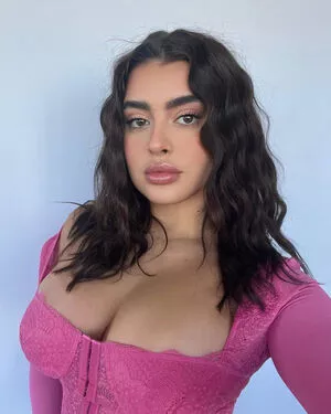 Kalani Hilliker / kalanihilliker nude photo #0077