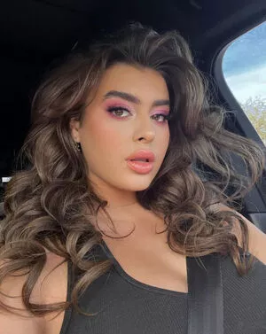 Kalani Hilliker / kalanihilliker nude photo #0086