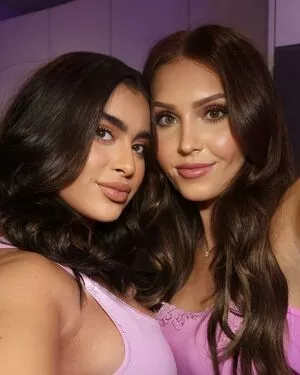 Kalani Hilliker / kalanihilliker nude photo #0096